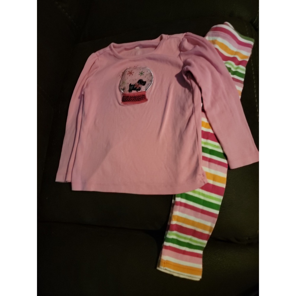 Gymboree cheery all the way let it snow top size 4 and leggings size 5